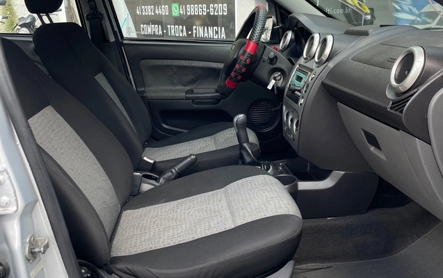 imagem-https://www.socarrao.com.br/sc-vehicle-images-prod/4401204/1792506171429-SU1HXzcxNjEuanBlZw.jpeg