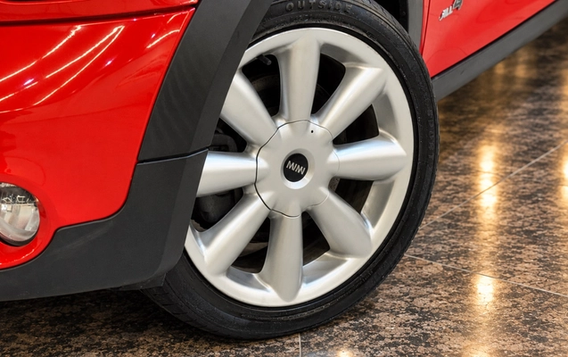 imagem-https://www.socarrao.com.br/sc-vehicle-images-prod/4401231/1792506030869-6_111940.jpg