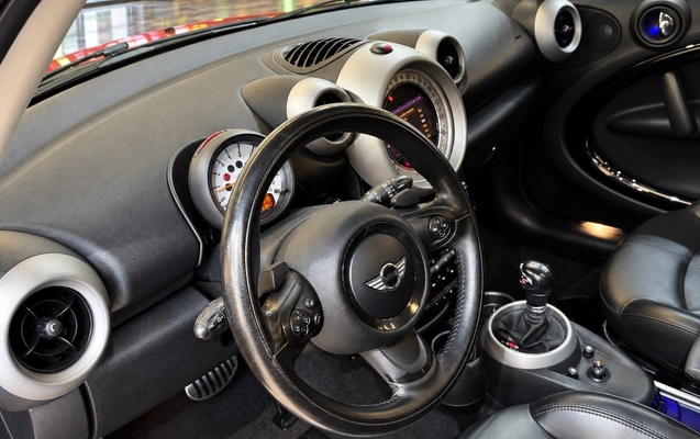 imagem-https://www.socarrao.com.br/sc-vehicle-images-prod/4401231/1792506030882-13_111940.jpg