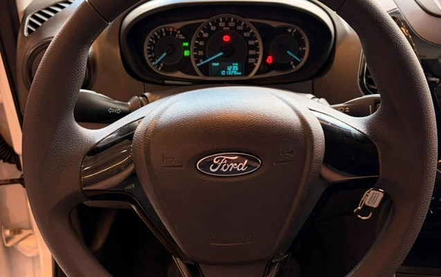 imagem-https://www.socarrao.com.br/sc-vehicle-images-prod/4401236/1792506035174-cac28727-6f42-47be-9f25-3014fbdd76da.jpg