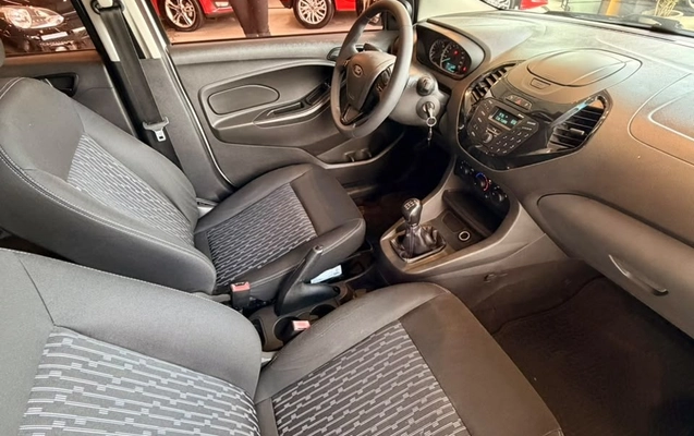 imagem-https://www.socarrao.com.br/sc-vehicle-images-prod/4401236/1792506035181-77819901-8d2c-4ae4-a004-2ef231d79d92.jpg