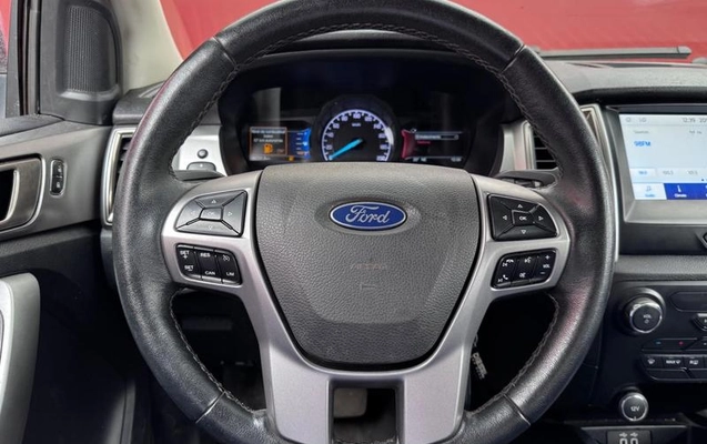 imagem-https://www.socarrao.com.br/sc-vehicle-images-prod/4401248/1792607799494-8555618_9_B_357236829c.jpeg