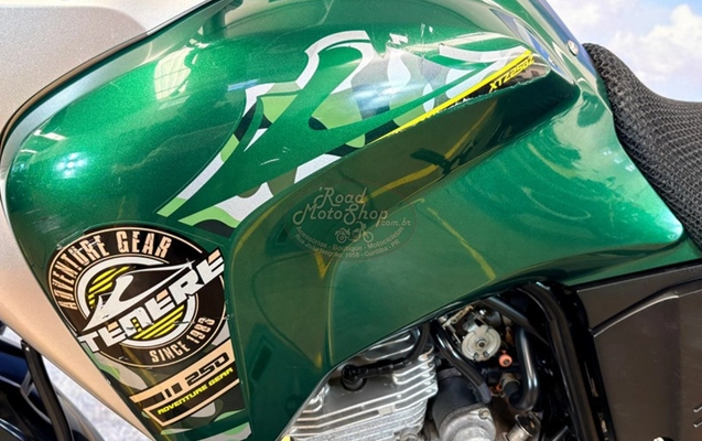 imagem-https://www.socarrao.com.br/sc-vehicle-images-prod/4401251/1792506198231-VEVORVJFIDI1MCBWRVJERV8xNCAtIENvcGlhLmpwZw.jpg