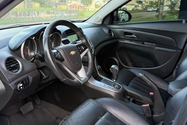 imagem-https://www.socarrao.com.br/sc-vehicle-images-prod/4401263/1792533402984-8586905_9_B_da58772918.jpeg