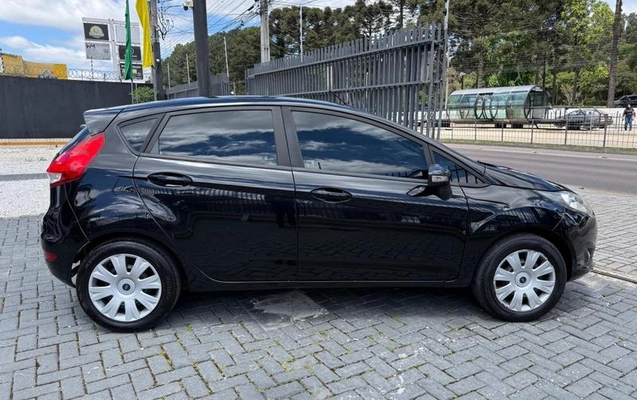 imagem-https://www.socarrao.com.br/sc-vehicle-images-prod/4401321/1792585412752-8586289_3_B_c4d0198cfc.jpeg