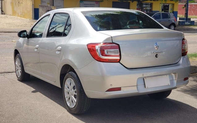 imagem-https://www.socarrao.com.br/sc-vehicle-images-prod/4401330/1792765442914-8468048_1_B_9b59ca739e.jpeg
