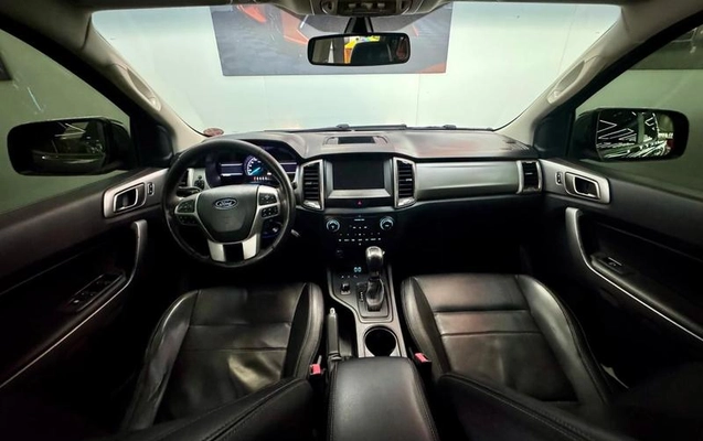 imagem-https://www.socarrao.com.br/sc-vehicle-images-prod/4401338/1792506824038-8443203_11_B_27d1cbf54c.jpeg