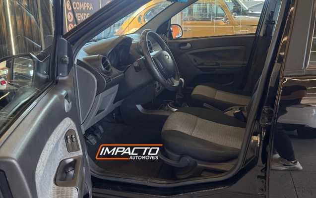 imagem-https://www.socarrao.com.br/sc-vehicle-images-prod/4401363/1792507072266-gb-66c06af.jpeg