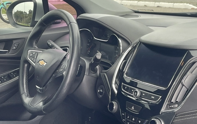 imagem-https://www.socarrao.com.br/sc-vehicle-images-prod/4401406/1792507492060-7s0YHDbSHrjdZKhUMMgUvLzgyauOi77K.jpg