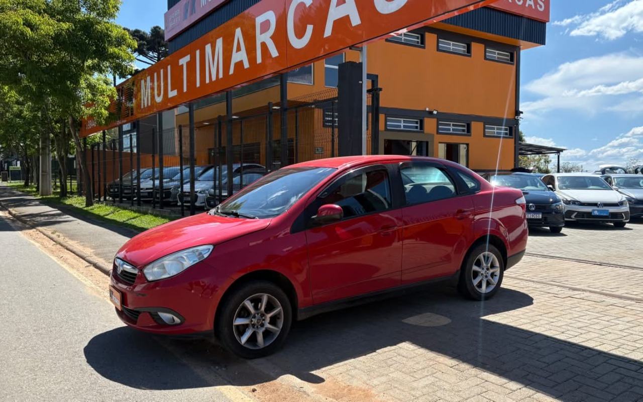 Fiat Siena 2014 Vermelho — foto 1 de 3