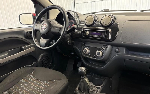 imagem-https://www.socarrao.com.br/sc-vehicle-images-prod/4401466/1792507934339-8522001_18_B_e30f1dde1a.jpeg