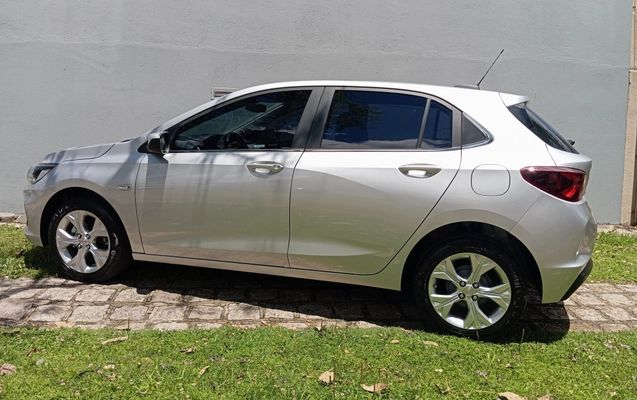 imagem-https://www.socarrao.com.br/sc-vehicle-images-prod/4401485/1792508235415-vehicle_image_1792508110_9c3c8172bc108c4e062d9d37b983f34d.jpeg