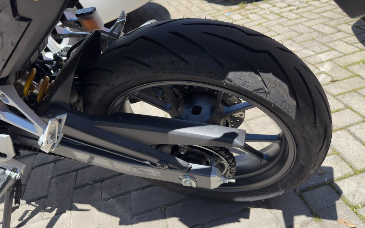 imagem-https://www.socarrao.com.br/sc-vehicle-images-prod/4401530/1792508410307-V2hhdHNBcHAgSW1hZ2UgMjAyNi0xMC0xOSBhdCAxMS41Mi4xMCAoMikuanBlZw.jpeg