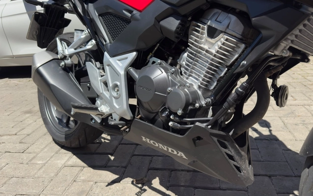 imagem-https://www.socarrao.com.br/sc-vehicle-images-prod/4401530/1792508410699-V2hhdHNBcHAgSW1hZ2UgMjAyNi0xMC0xOSBhdCAxMS41Mi4xMSAoMykuanBlZw.jpeg