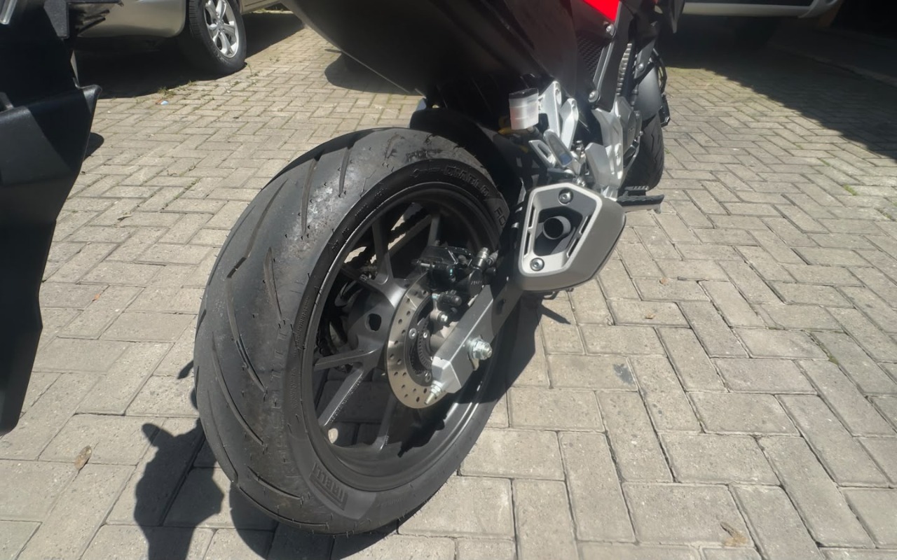 imagem-https://www.socarrao.com.br/sc-vehicle-images-prod/4401530/1792508410756-V2hhdHNBcHAgSW1hZ2UgMjAyNi0xMC0xOSBhdCAxMS41Mi4xMS5qcGVn.jpeg