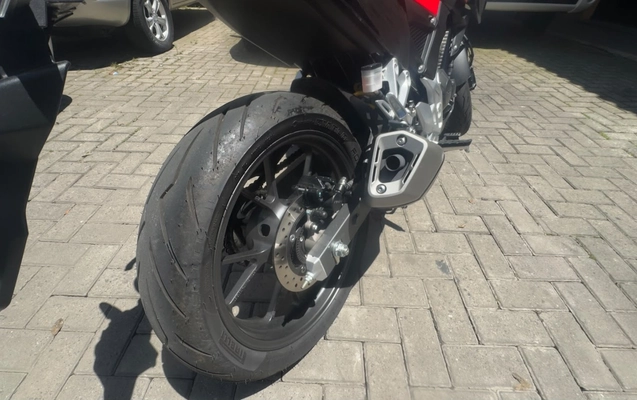 imagem-https://www.socarrao.com.br/sc-vehicle-images-prod/4401530/1792508410756-V2hhdHNBcHAgSW1hZ2UgMjAyNi0xMC0xOSBhdCAxMS41Mi4xMS5qcGVn.jpeg