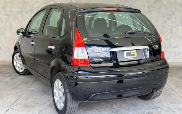 imagem-https://www.socarrao.com.br/sc-vehicle-images-prod/4401632/1792509263075-8570323_9_B_ff9ef9b74a.jpeg