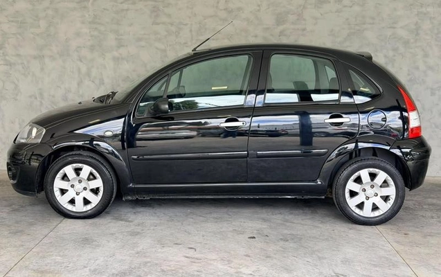 imagem-https://www.socarrao.com.br/sc-vehicle-images-prod/4401632/1792509263076-8570323_10_B_acc0cc3299.jpeg
