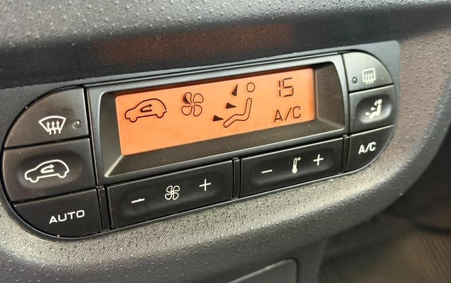 imagem-https://www.socarrao.com.br/sc-vehicle-images-prod/4401632/1792509263079-8570323_7_B_a6d72f29bb.jpeg