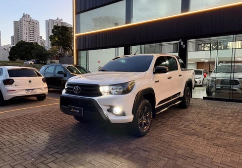 Toyota Hilux 2018 Branco — foto 1 de 3