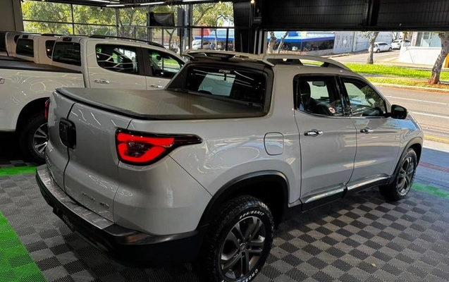imagem-https://www.socarrao.com.br/sc-vehicle-images-prod/4401688/1792509728862-8587772_5_B_929d29cb96.jpeg