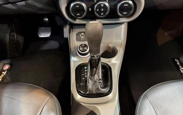 imagem-https://www.socarrao.com.br/sc-vehicle-images-prod/4401688/1792509728875-8587772_7_B_1908330568.jpeg