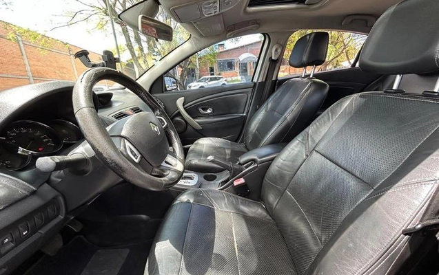 imagem-https://www.socarrao.com.br/sc-vehicle-images-prod/4401742/1792510256403-8569922_9_B_60371da960.jpeg