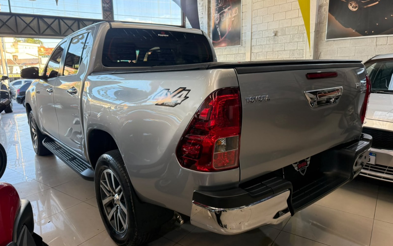 imagem-https://www.socarrao.com.br/sc-vehicle-images-prod/4401785/1792510603139-V2hhdHNBcHAgSW1hZ2UgMjAyNi0xMC0xOSBhdCAxNy4zNy41MC5qcGVn.jpeg