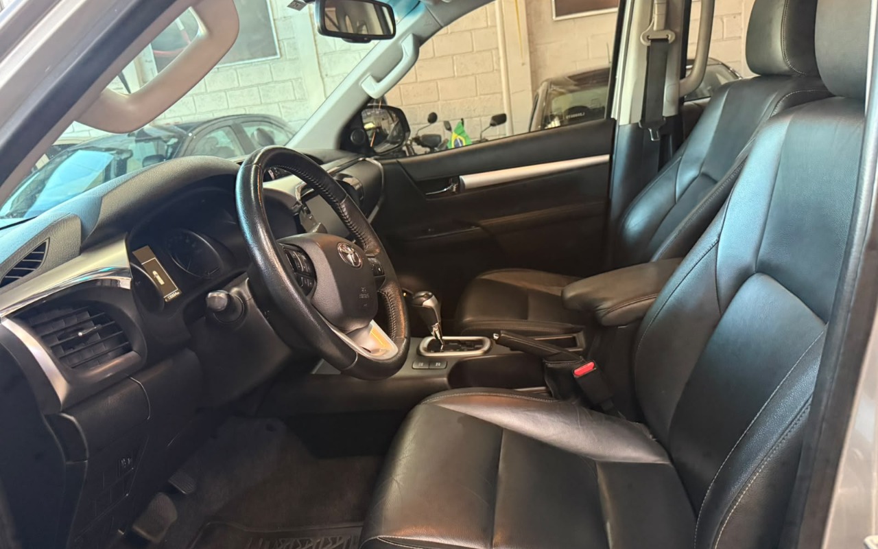 imagem-https://www.socarrao.com.br/sc-vehicle-images-prod/4401785/1792510603883-V2hhdHNBcHAgSW1hZ2UgMjAyNi0xMC0xOSBhdCAxNy4zNy41MS5qcGVn.jpeg