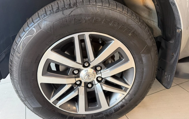 imagem-https://www.socarrao.com.br/sc-vehicle-images-prod/4401785/1792510604067-V2hhdHNBcHAgSW1hZ2UgMjAyNi0xMC0xOSBhdCAxNy4zNy41MyAoMikuanBlZw.jpeg