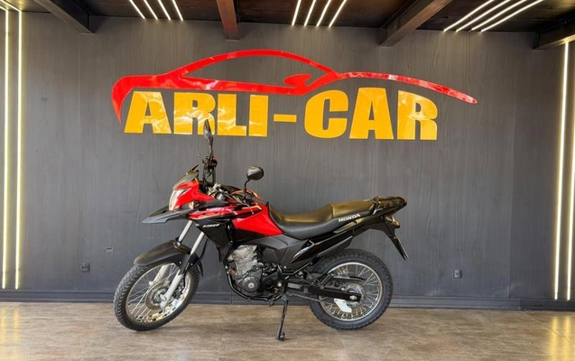 imagem-https://www.socarrao.com.br/sc-vehicle-images-prod/4401788/1792510614534-8587914_0_B_59402152b9.jpeg