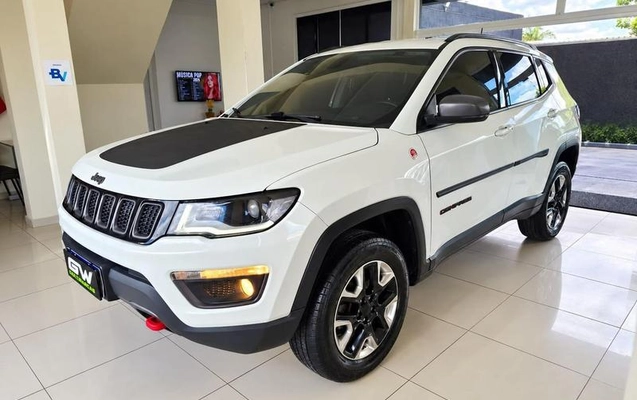 imagem-https://www.socarrao.com.br/sc-vehicle-images-prod/4401789/1792609009801-8571402_4_B_7c4641e911.jpeg