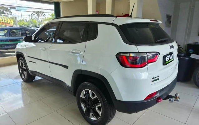 imagem-https://www.socarrao.com.br/sc-vehicle-images-prod/4401789/1792609009805-8571402_24_B_cdb98b469c.jpeg