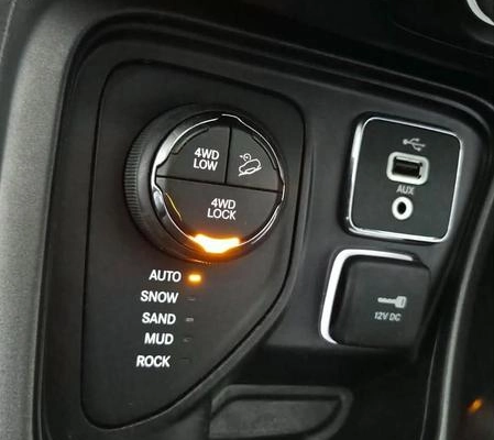 imagem-https://www.socarrao.com.br/sc-vehicle-images-prod/4401789/1792609009848-8571402_13_B_9c5b6c51e4.jpeg