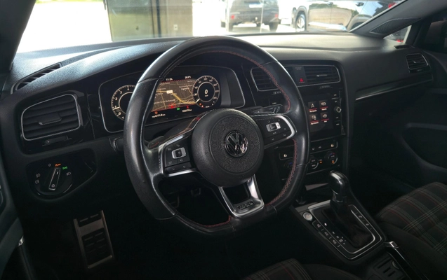 imagem-https://www.socarrao.com.br/sc-vehicle-images-prod/4401930/1792612626550-3b19961caf714f65bc84fb9ad56406d5_1792612529812.jpg
