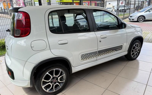 imagem-https://www.socarrao.com.br/sc-vehicle-images-prod/4401958/1792512278935-8587752_3_B_4d9e66c0d9.jpeg