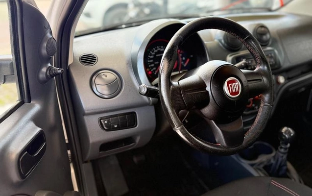 imagem-https://www.socarrao.com.br/sc-vehicle-images-prod/4401958/1792512278937-8587752_7_B_32dfa95b16.jpeg