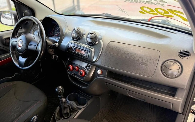 imagem-https://www.socarrao.com.br/sc-vehicle-images-prod/4401958/1792512278959-8587752_17_B_225f404dc6.jpeg