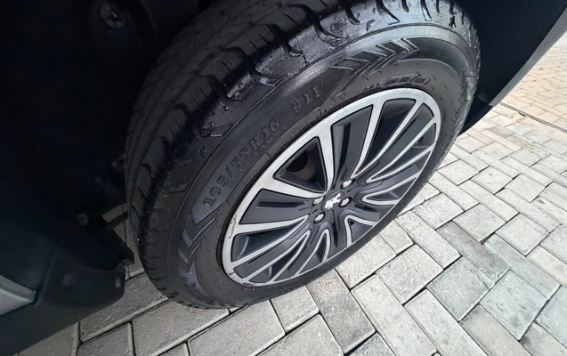 imagem-https://www.socarrao.com.br/sc-vehicle-images-prod/4401960/1792512168691-003_0b4d77b49ec44fb25b6c20b381f78957.jpg