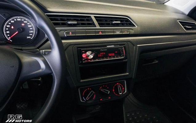 imagem-https://www.socarrao.com.br/sc-vehicle-images-prod/4401983/1792512556226-8586981_8_B_d30260a816.jpeg