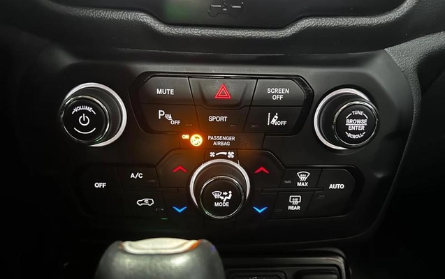 imagem-https://www.socarrao.com.br/sc-vehicle-images-prod/4402062/1792603237782-8588075_13_B_94f15055fd.jpeg