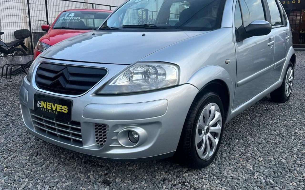 Citroën C3 2009 Prata — foto 1 de 3