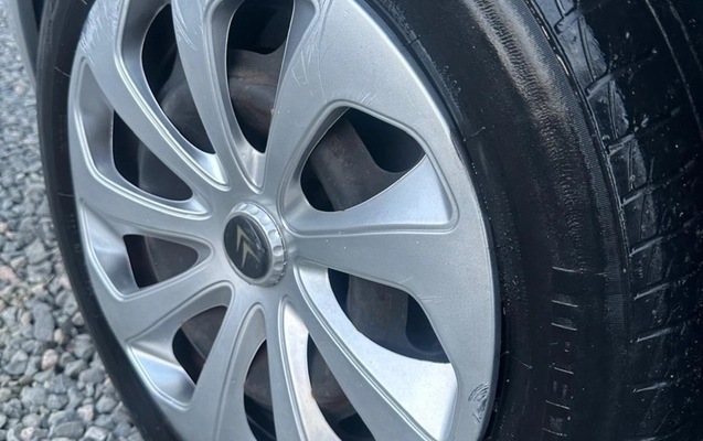 imagem-https://www.socarrao.com.br/sc-vehicle-images-prod/4402106/1792513130705-QlZDWEJYLmpwZWc.jpeg