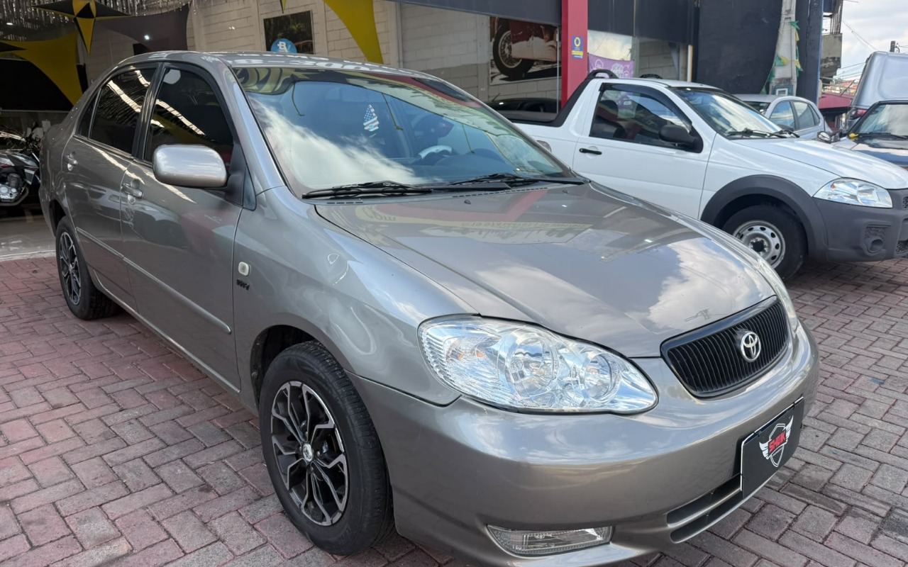 Toyota Corolla 2004 Cinza — foto 1 de 3