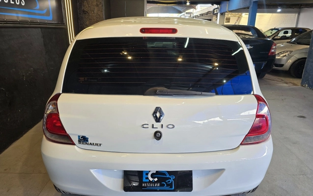imagem-https://www.socarrao.com.br/sc-vehicle-images-prod/4402237/1792513921837-NS5qcGVn.jpeg