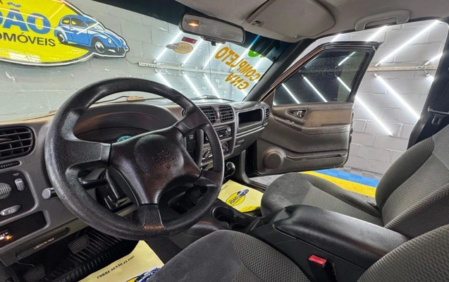 imagem-https://www.socarrao.com.br/sc-vehicle-images-prod/4402240/1792513935524-gb-eb705ec.jpeg