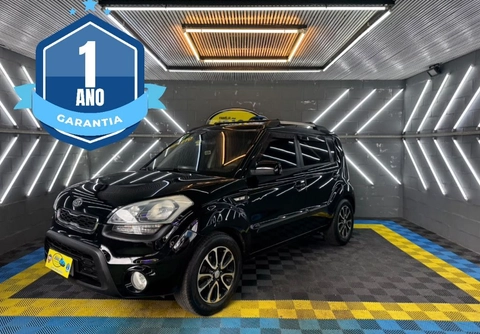 Kia SOUL 2013 Preto — foto 1 de 3
