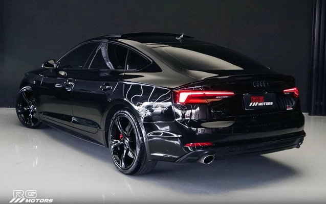 imagem-https://www.socarrao.com.br/sc-vehicle-images-prod/4402366/1792515005037-8588156_17_B_1d07f9d792.jpeg