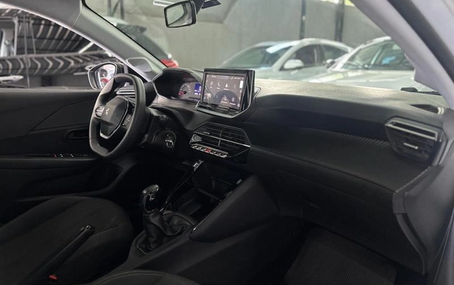 imagem-https://www.socarrao.com.br/sc-vehicle-images-prod/4402387/1792515267662-8581699_7_B_627d172271.jpeg
