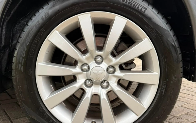 imagem-https://www.socarrao.com.br/sc-vehicle-images-prod/4402396/1792515385903-V2hhdHNBcHAgSW1hZ2UgMjAyNi0wOC0yNSBhdCAxNy41OS41MCgyKS5qcGVn.jpeg